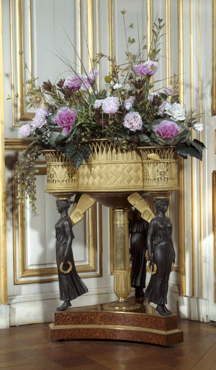 تمتلك Art France Jardiniere أربع سلال من البرونز الذهبي حوالي عام 1807 بواسطة بيير فيليب (Attr. To) Thomire