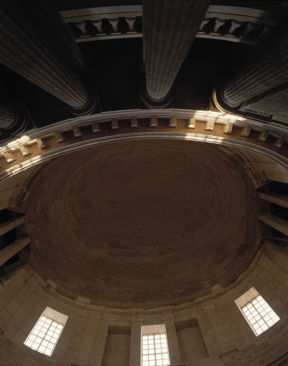 Baroque architecture: Chapel of the Old Charite (1679 - 1707), monastery of Marseille, by architect Pierre Puget (1622 - 1694). Internal view. Marseille, Bouches du Rhone (Bouches-du-Rhone) (13). بواسطة بيير بوجيت
