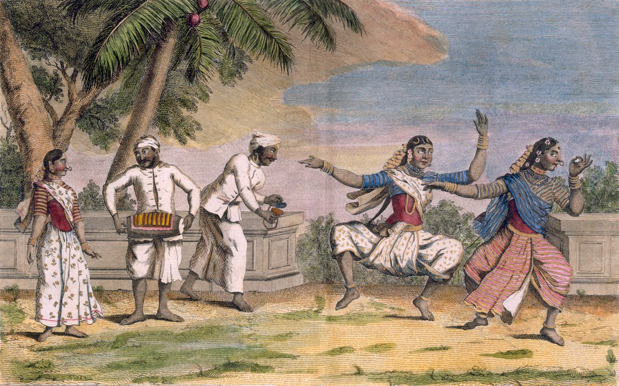 فرقة من البيادرز ، أو فتيات يرقصن هنديات ، مع موسيقيين ذكور ، رسم توضيحي من &39;Voyage aux Indes et a la Chine&39; ، منقوش بواسون ، 1782 (نقش الألوان) بواسطة بيير سونيرات