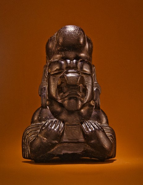 شخصية الذكور ، ثقافة Olmec (اعوج أخضر) بواسطة ما قبل كولومبوس قبل كولومبوس