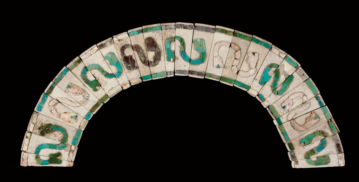 عقد Mochica ، حوالي 200-600 ميلادي (صدفة وفيروز) بواسطة ما قبل كولومبوس قبل كولومبوس