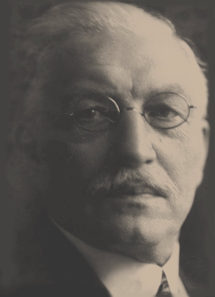 بافل ميليوكوف - بافل نيكولايفيتش ميليوكوف (1859-1943) ، بواسطة شوموف ، بيتر إيفانوفيتش (1872-1936). مصور فوتوغرافي بواسطة بيوتر إيفانوفيتش شوموف