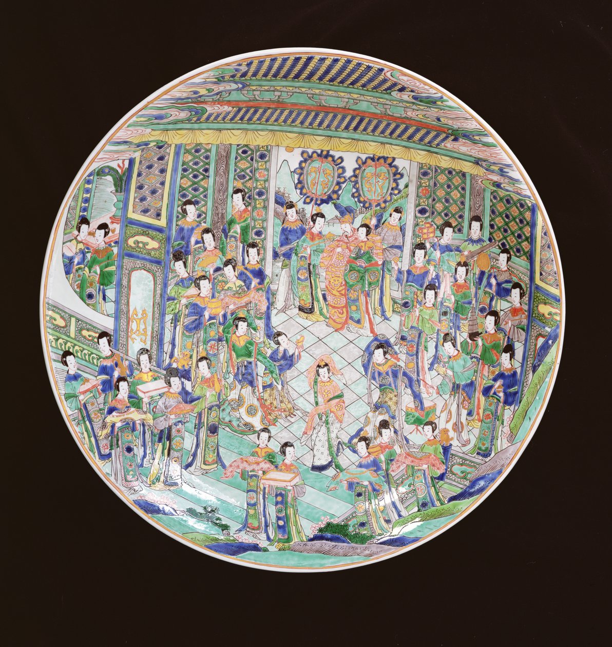 شاحن Famille Verte كبير ، فترة كانغشي (1662-1722) (الخزف) (انظر أيضًا 272194) بواسطة اسرة تشينغ الصينية