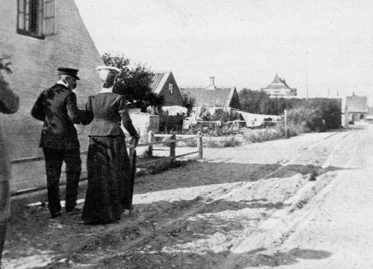 الهبوط في سكاجين ، الدنمارك ، 1908. بواسطة الملكة الكسندرا