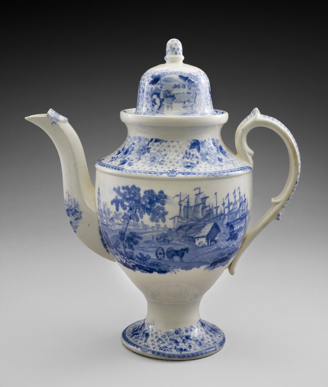 Coffeepot ، ج. 1829-1832 (خزف مطلي بالرصاص مع طباعة نقل) بواسطة رالف ستيفنسون