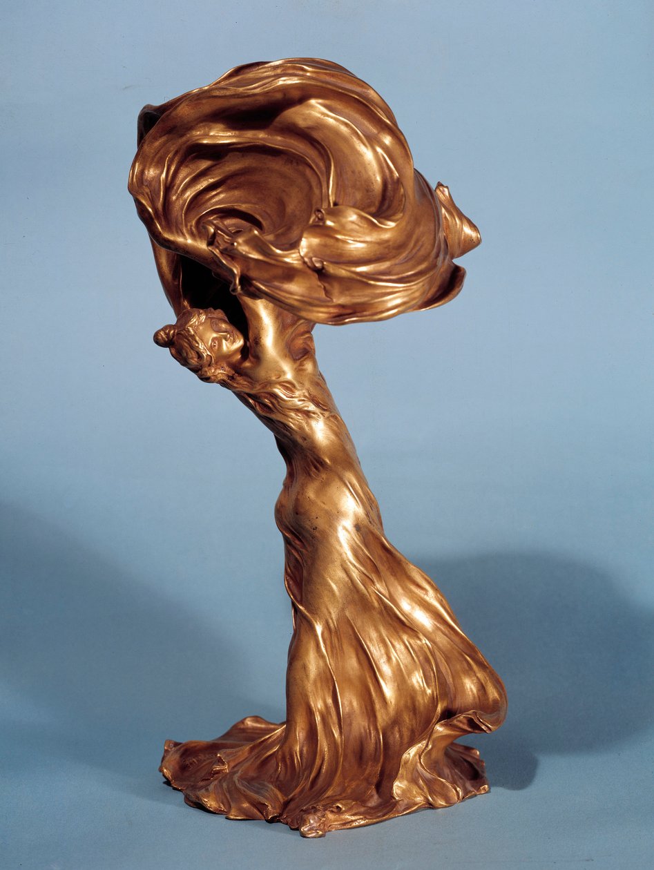 Lamp stand representing American dancer Loie Fuller (1862-1928) made by Francois Raoul Larche (1860-1912) 1900 Paris, decorative arts بواسطة راؤول فرانسوا لاركي