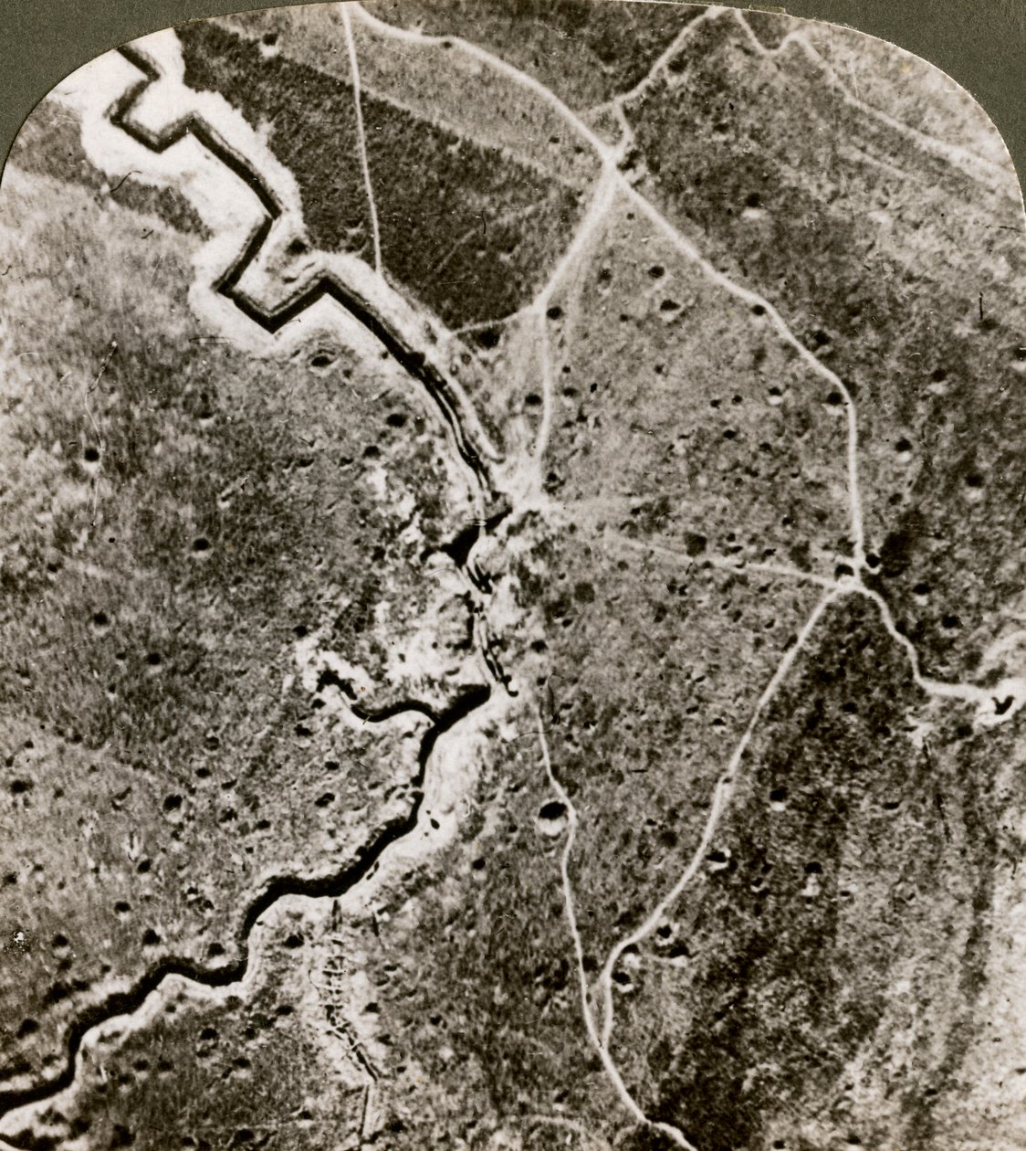 صورة جوية للخطوط الألمانية ، الحرب العالمية الأولى ، 1914-1918. بواسطة واقعية يسافر الناشرين