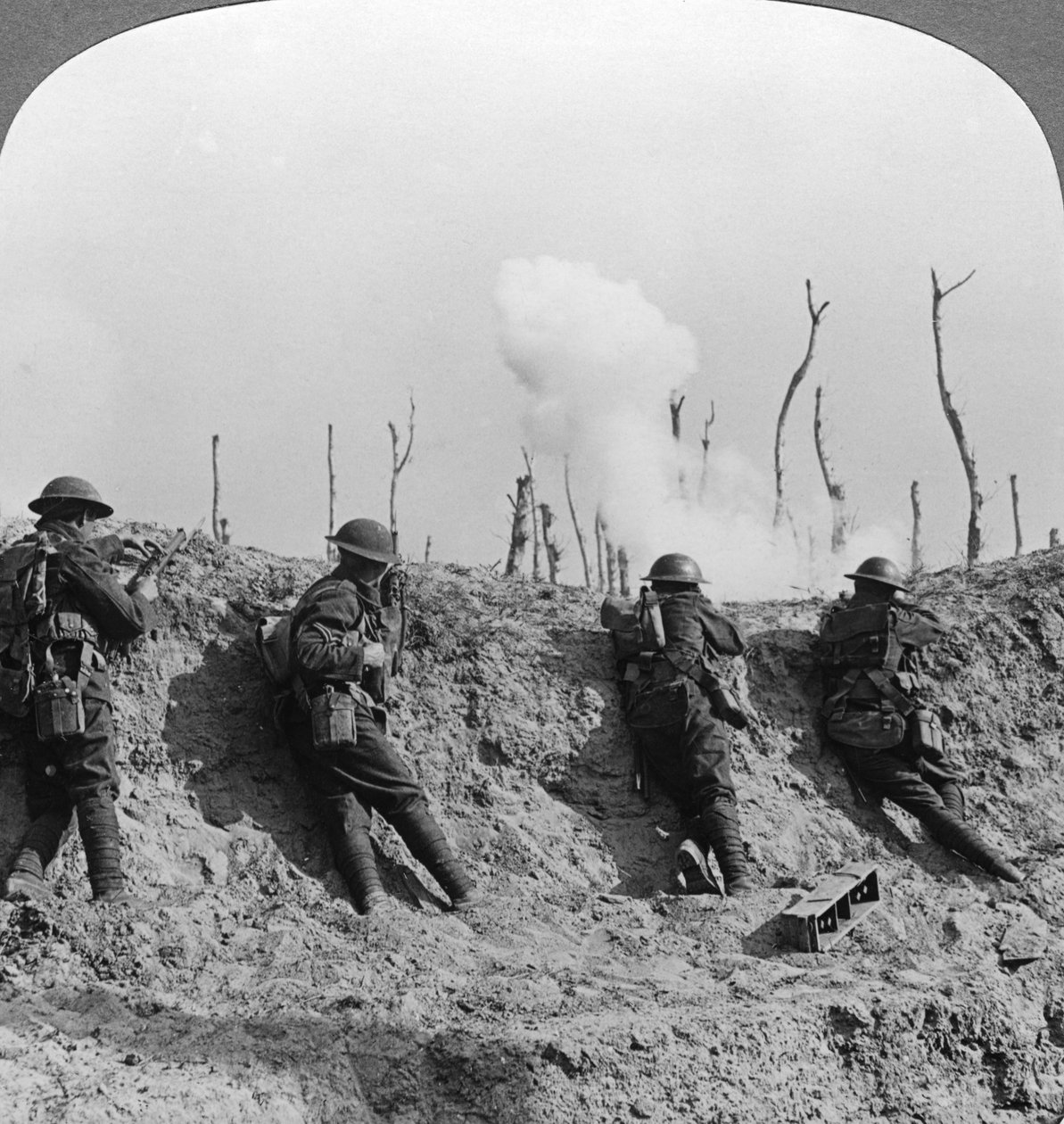 مشهد ساحة المعركة ، Passchendaele ، بلجيكا ، الحرب العالمية الأولى ، 1914-1918. بواسطة واقعية يسافر الناشرين