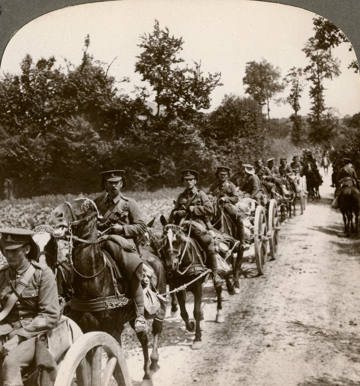 جلب الذخيرة الاحتياطية ، الحرب العالمية الأولى ، 1914-1918. بواسطة واقعية يسافر الناشرين