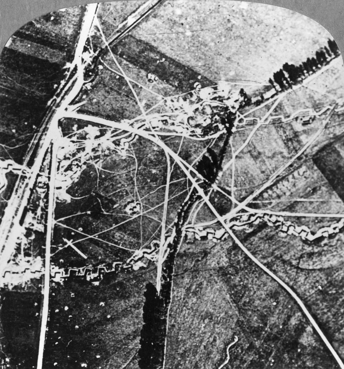 خط هيندنبورغ من 8000 قدم ، فرنسا ، الحرب العالمية الأولى ، c1916-c1918 بواسطة واقعية يسافر الناشرين