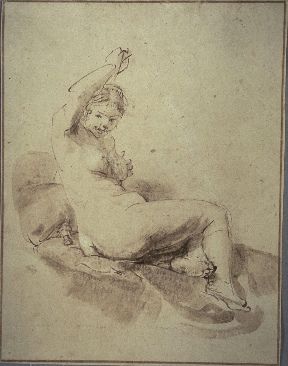 أنثى عارية متكئة وذراع مرفوعة ، حوالي 1665 (قلم وحبر بني وفرشاة وغسل بني ، على ورق مصقول أسمر) بواسطة رامبرانت هارمنز. فان راين
