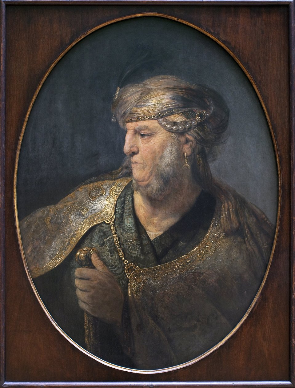 صورة لرجل بزي شرقي. لوحة لرامبرانت هارمنزون فان راين (1606-1669) ، زيت على قماش بواسطة رامبرانت فان راين