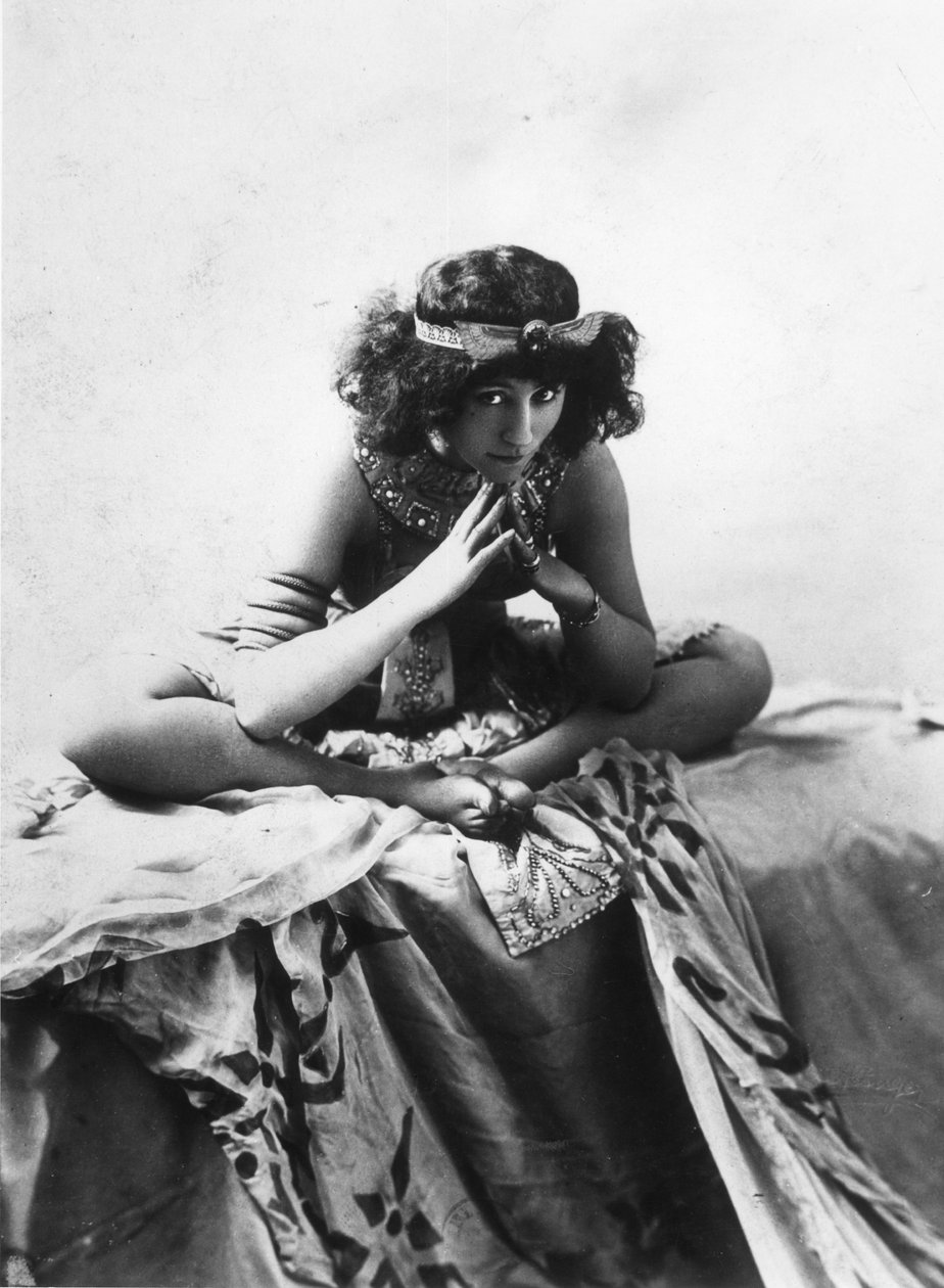 كوليت (1873-1954) يعمل في "ريف مصر" 1907 بواسطة استوديو ريوتلنجن
