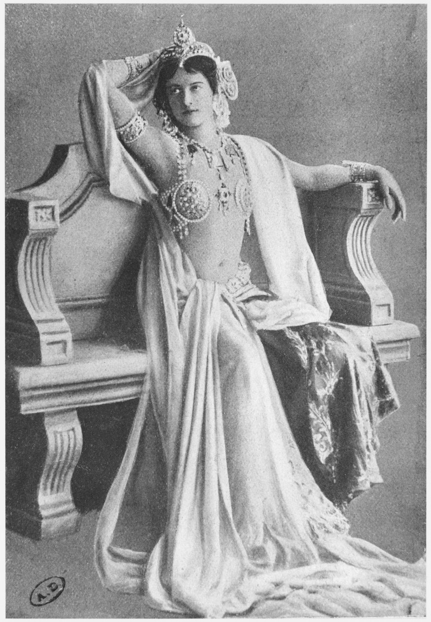 ماتا هاري ، 1910 بواسطة استوديو ريوتلنجن