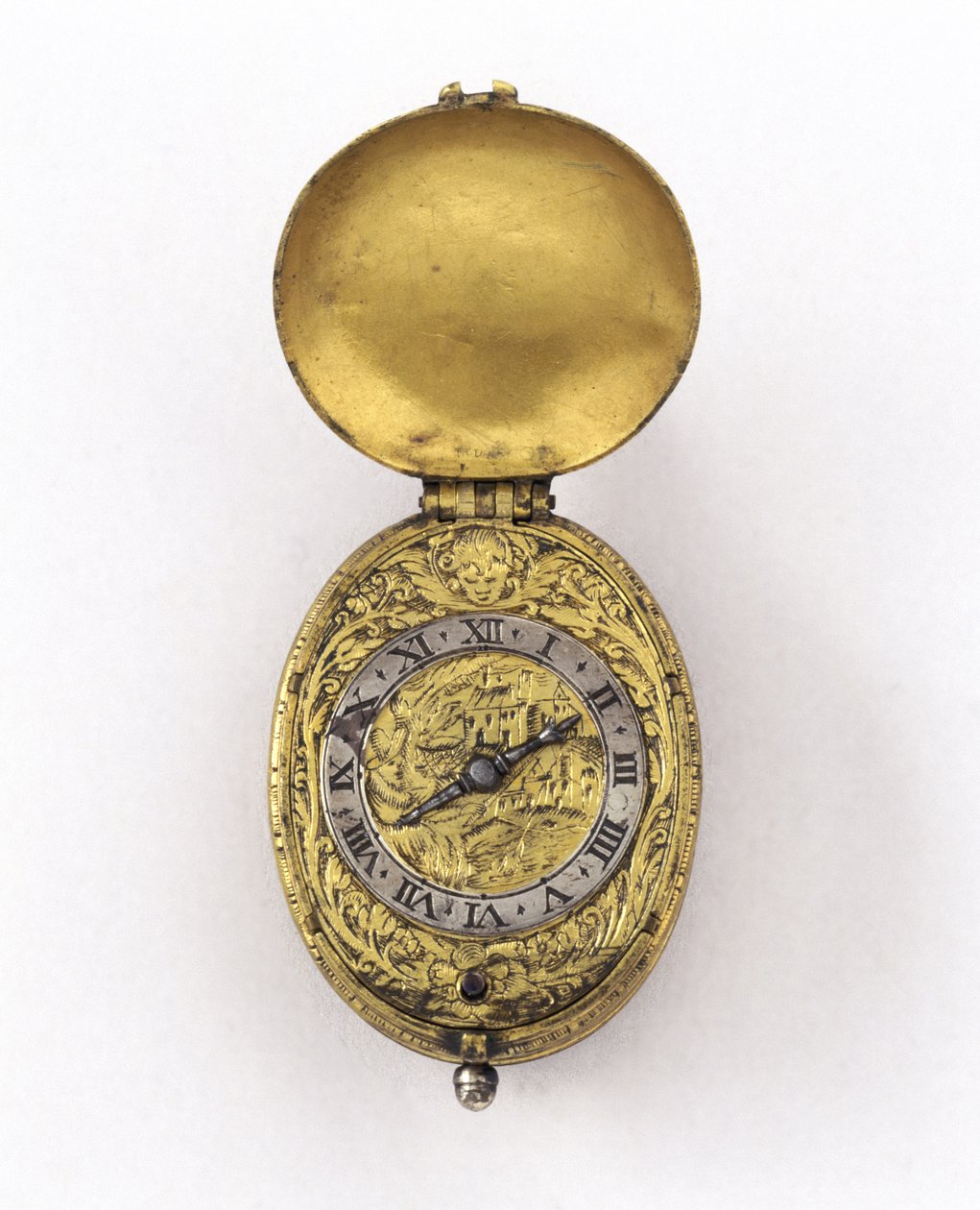 ساعة بيضاوية بحافة بيضوية ، c.1630 (معدن فضي ومذهب) بواسطة ريتشارد جاكسون
