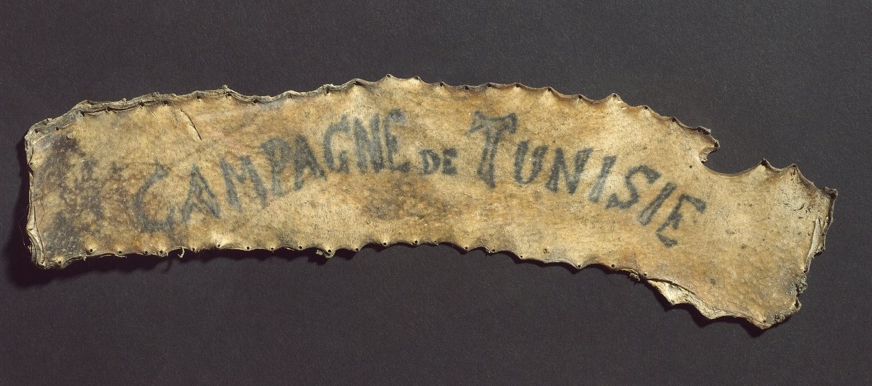 Human skin with tattooed inscription, French بواسطة ريتشارد (بعد) داد