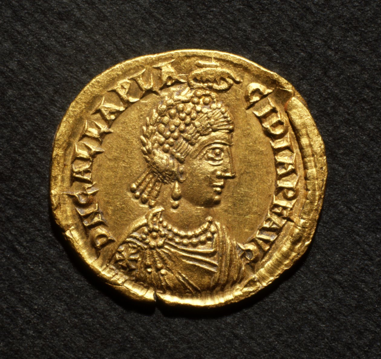 Solidus of Galla Placidia ، 425-50 (ذهبي) بواسطة رواية