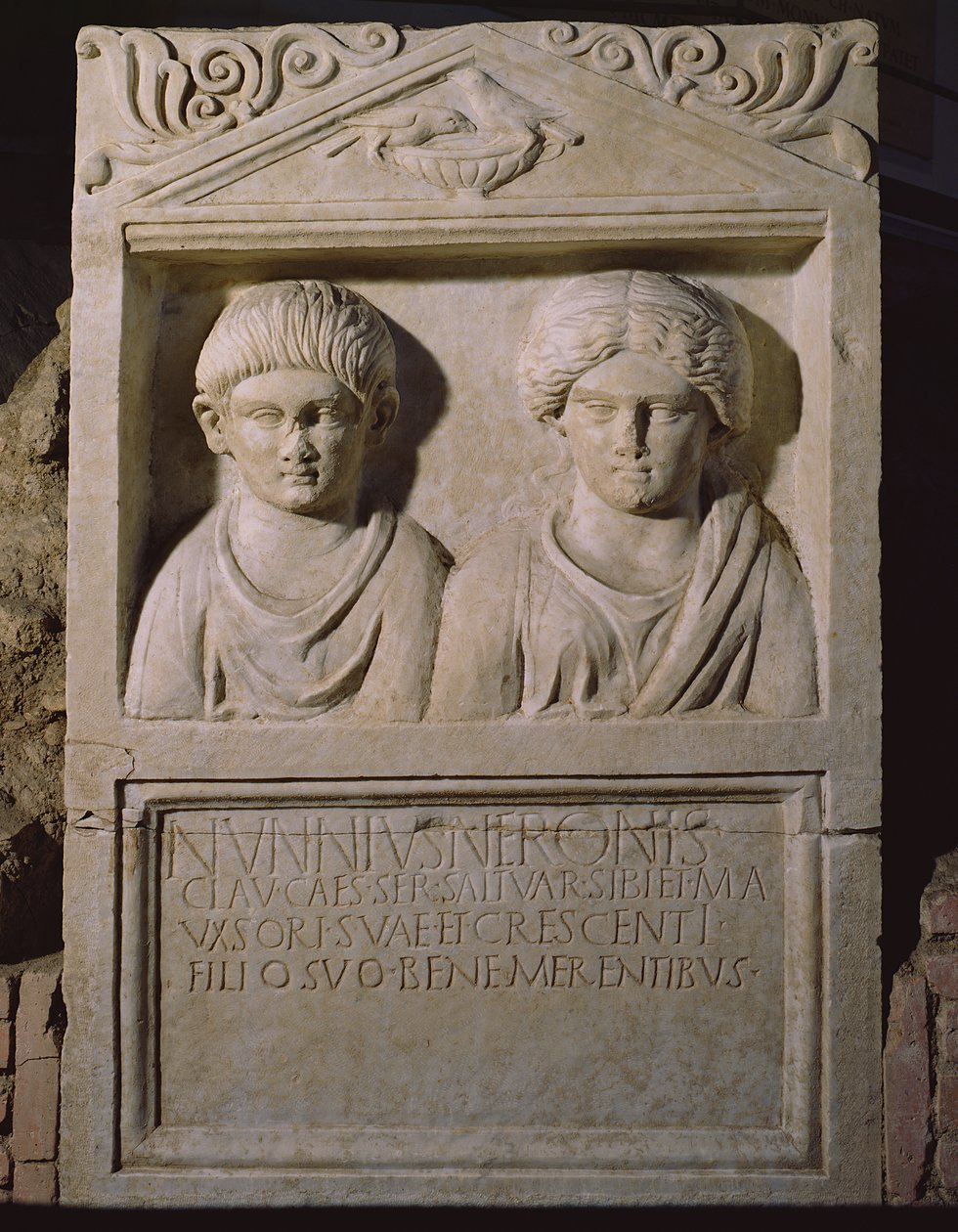 صنع Stele كصورة صغيرة Autoparco VI ، مقبرة "طريق النصر" ، مقبرة الفاتيكان (الرخام) بواسطة رواية
