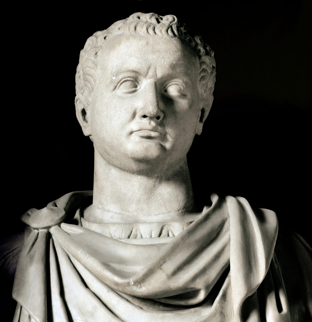 Bust of Vespasian (Titus Flavius Vespasianus) (9-79 AD) Roman Emperor Rome, musei capitolini - Bust of emperor Flavius Vespasian (9-79 AD) - Marble sculpture, Roman civilization - Museo Capitolino Rome بواسطة رواية