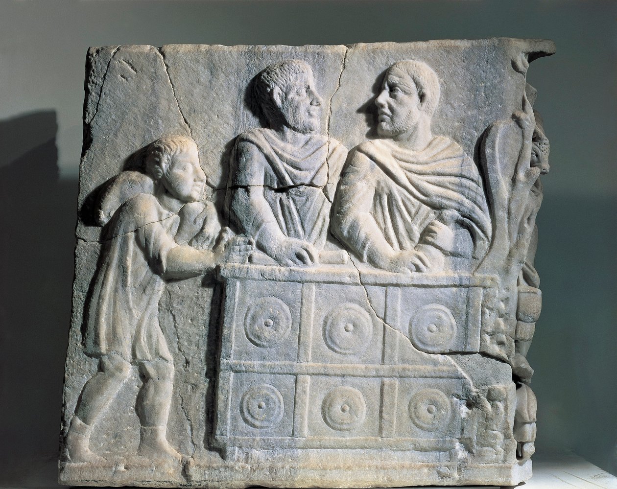 Fragment of sarcophagus depicting moneychanger, from Rome, Viale del Re بواسطة رواية