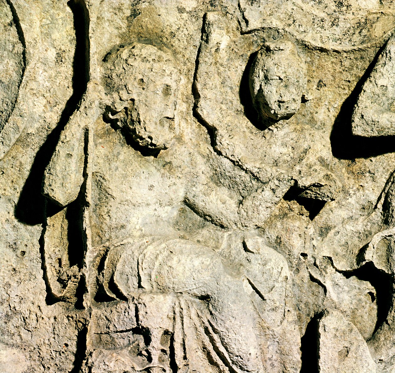 إفريز مُصوَّر عليه الملك بريام وهكوبا (التفاصيل) بواسطة رواية
