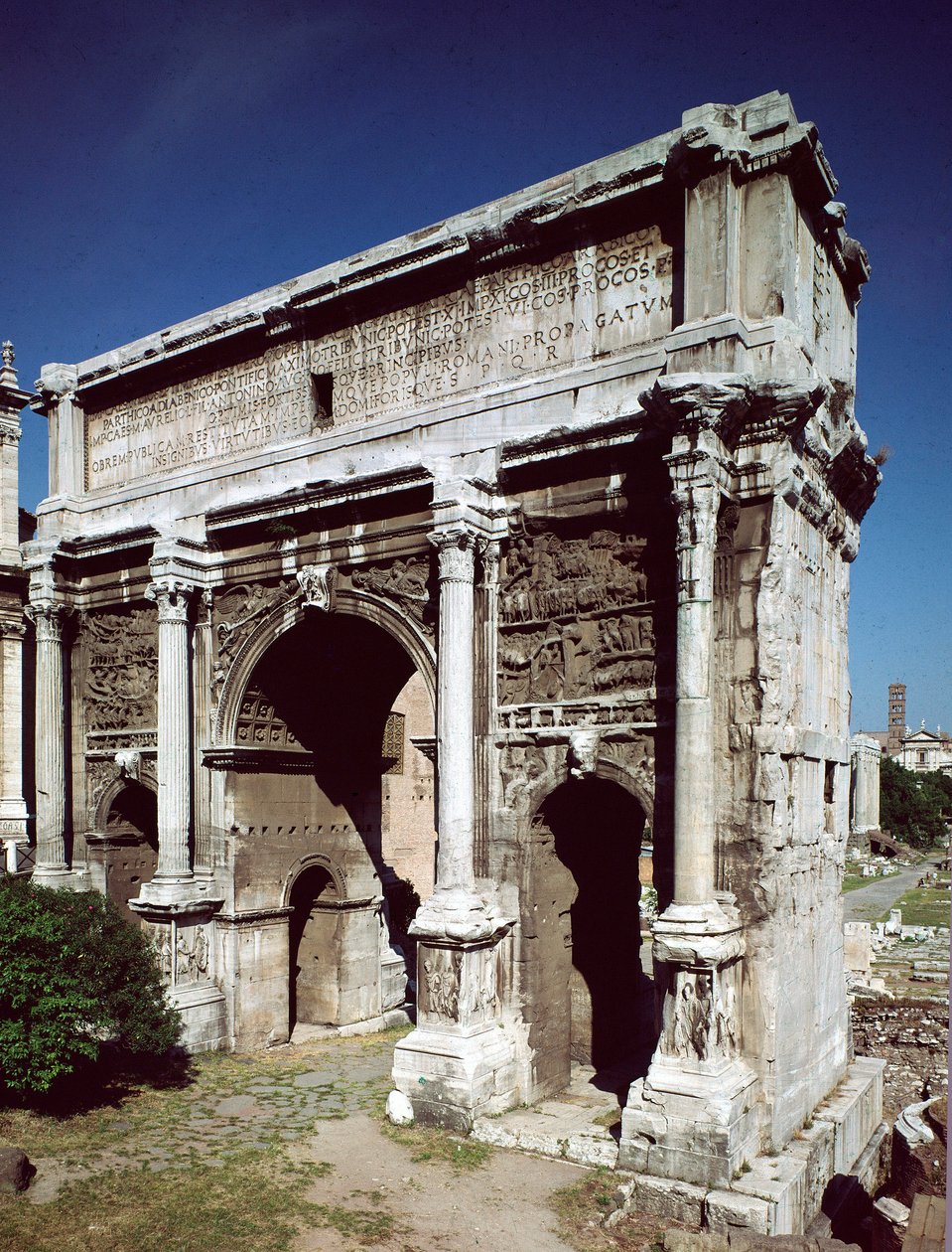 Roman Art: Arch of Triumph of the Roman Emperor Septime Severus (Lucius Septimius Severus) (146-211) realized in 203 AD, Roman Forum, Rome بواسطة رواية