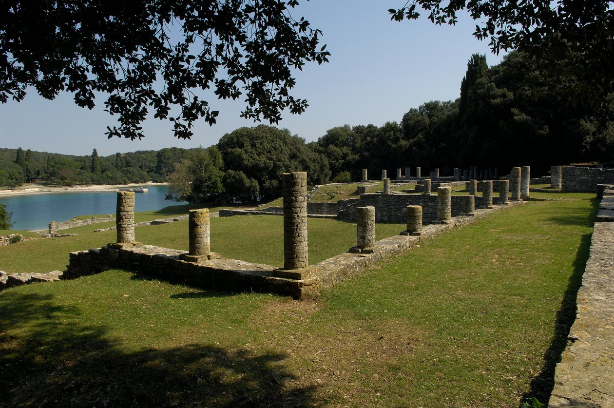 The Roman villa in Verige Bay, Brijuni, Croatia بواسطة رواية