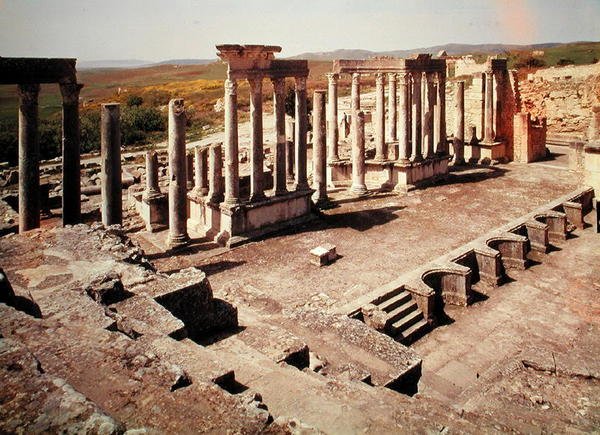 منظر لمرحلة المسرح 168-169 م بواسطة رواية