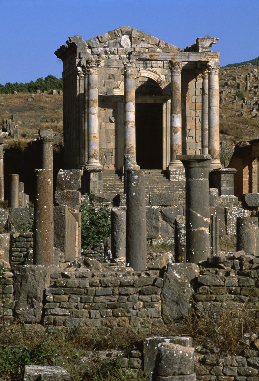 منظر لمعبد عائلة سبتيم ، العصر الإمبراطوري العالي (27 ق.م - 395 م) (انظر أيضًا 267063 و 267064) بواسطة الفترة الإمبراطورية الرومانية