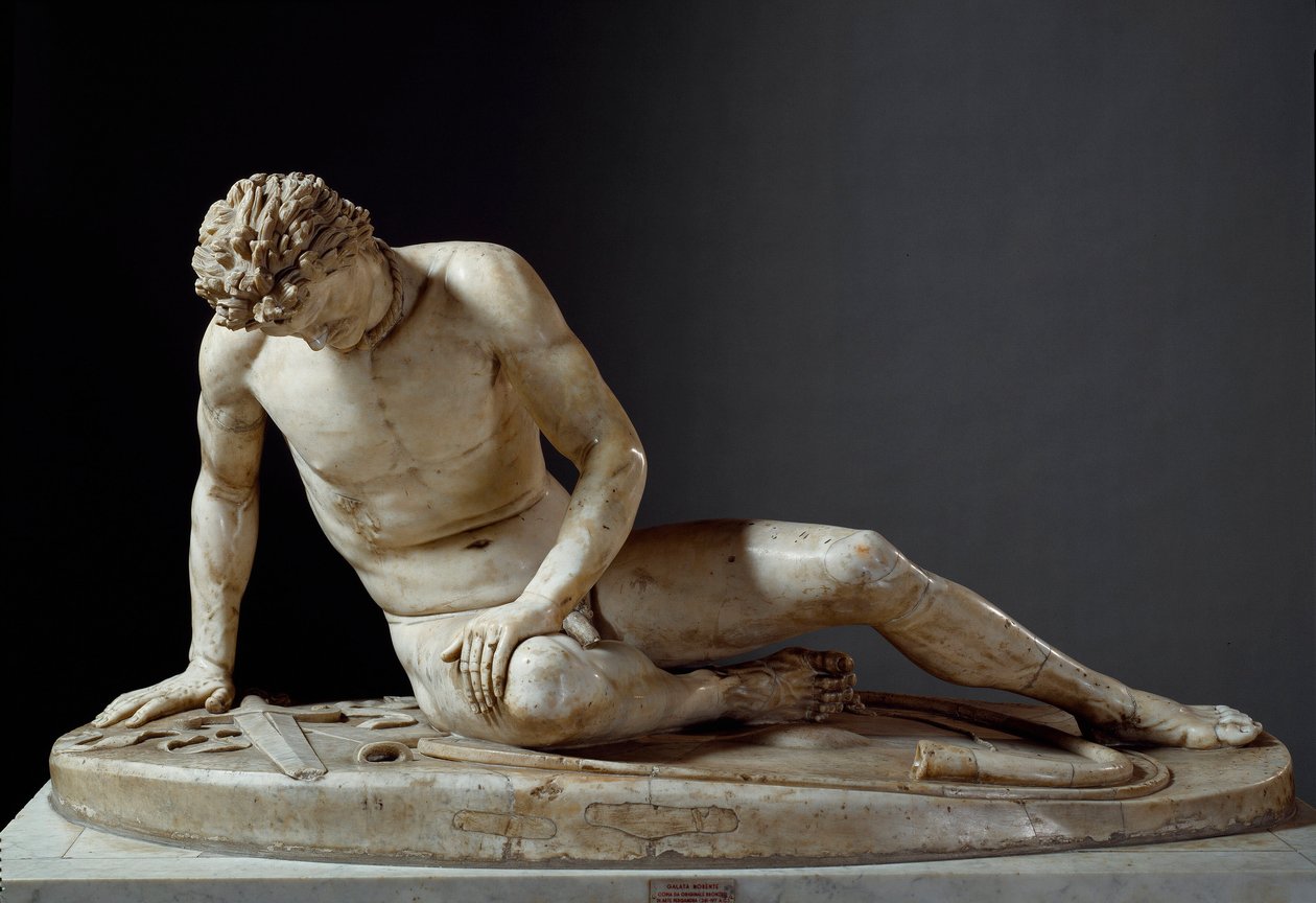 Dying Gaul - The Dying Galatian - Roman Art: "" الغال المحتضر أو المحتضر Galatian "" محارب سلتيك يعاني من العذاب. النحت الروماني بعد أصل يوناني. روما ، متحف كابيتوليني بواسطة رومان رومان