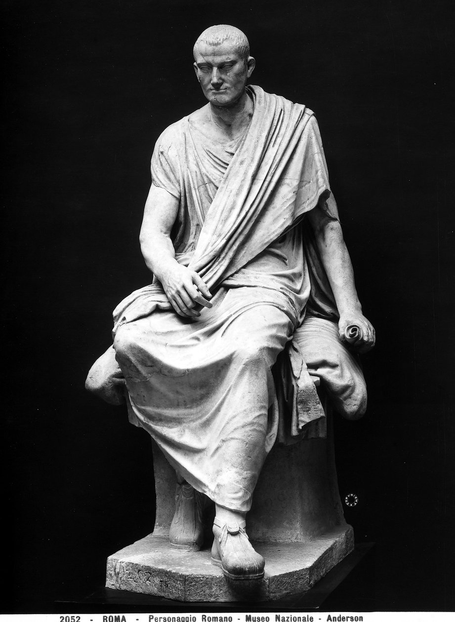 Roman Senator (marble) بواسطة رومان رومان