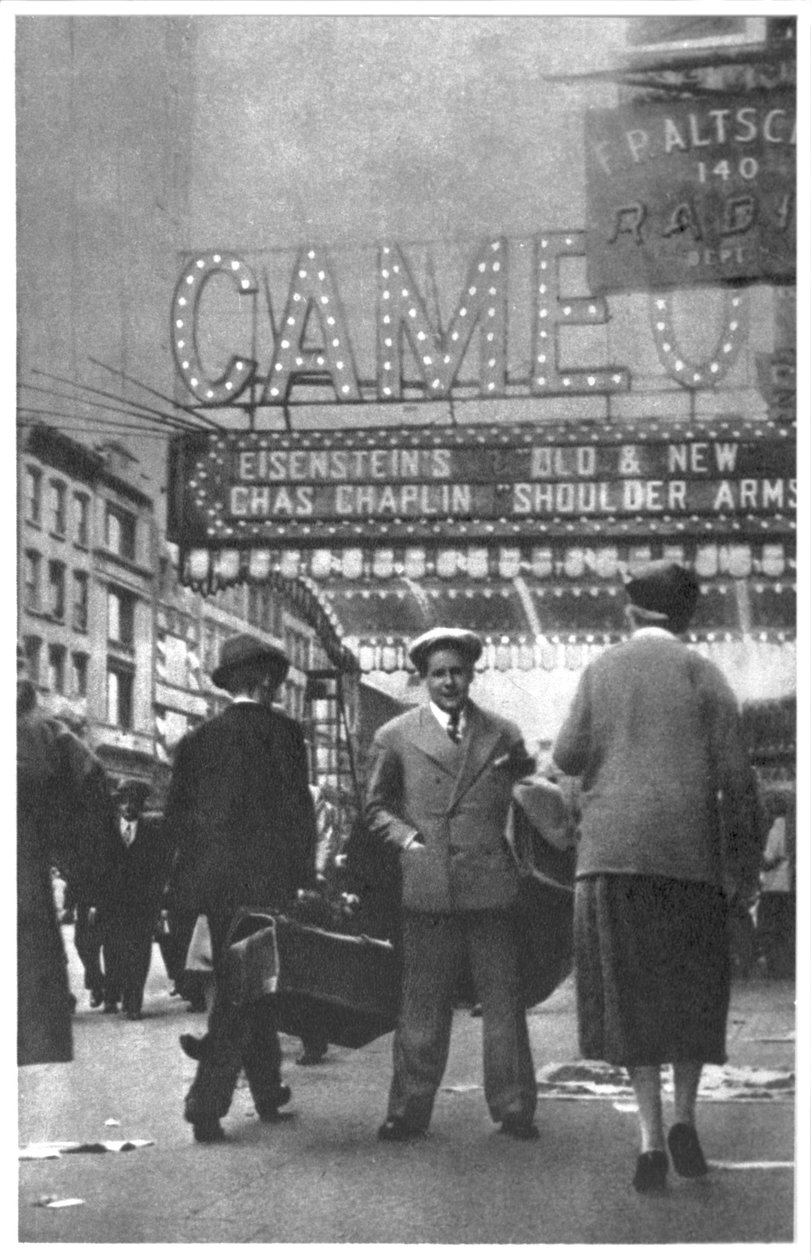 سيرجي آيزنشتاين (1898-1948) في نيويورك ، 1930 ، من سيرج آيزنشتاين ، Reflexions dun Cineaste ، نُشر في موسكو ، 1958 بواسطة مصور روسي