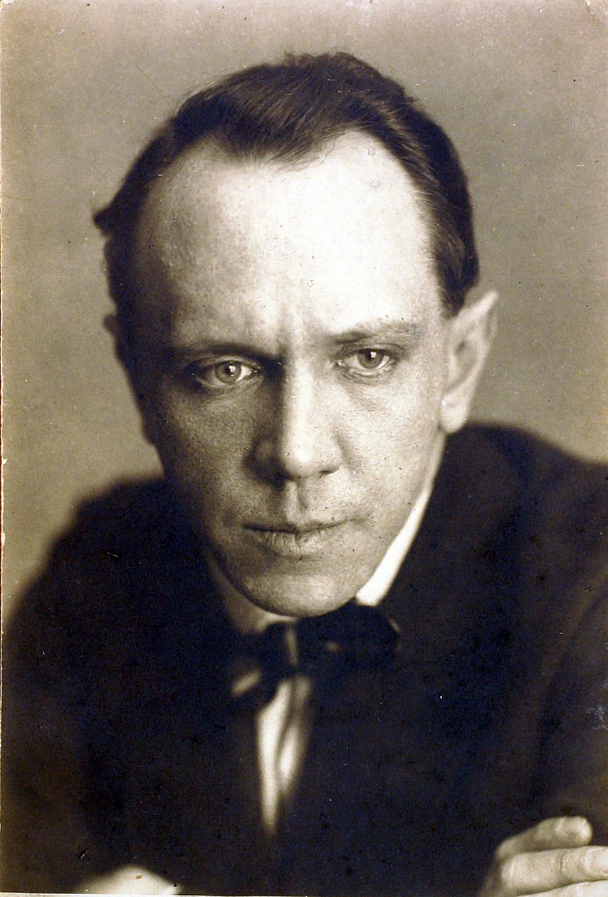 صورة للممثل والمخرج والمؤلف ميخائيل ألكسندروفيتش تشيخوف (1891-1955) بواسطة مصور روسي