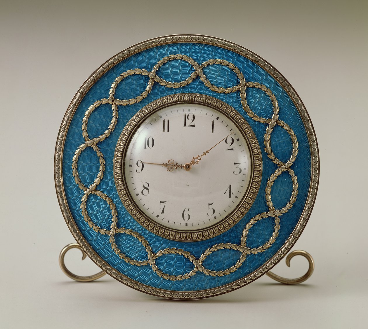 ساعة فابرجيه ، c. 1890 (مذهب فضي ومينا) بواسطة المدرسة الروسية