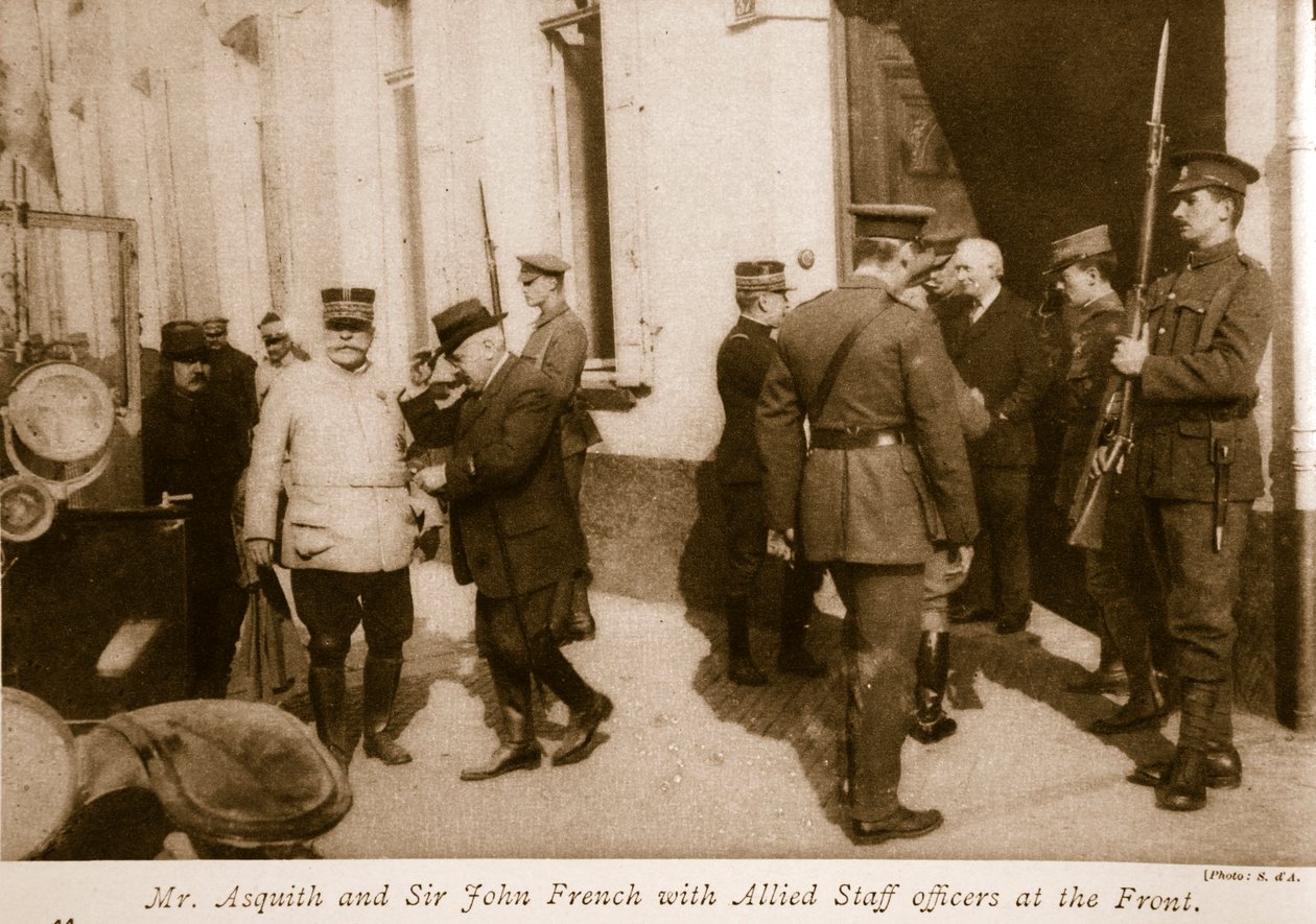 السيد أسكويث والسير جون فرنش مع ضباط أركان الحلفاء في الجبهة ، 1914-1919 بواسطة S. d A. التصوير الفوتوغرافي