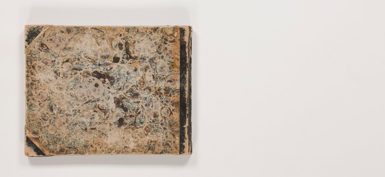 اسكتشات المناظر الطبيعية في الشمال (كراسة الرسم). حوالي 40 ورقة وغطاء - مناديل ورقية واقية بين معظم مجموعات الأوراق ، عمل فني على واحدة أو اثنتين من هذه الأوراق. بواسطة سانفورد روبنسون جيفورد