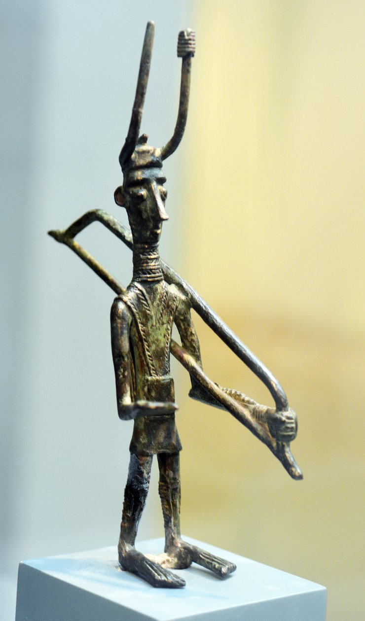 Figurine of a warrior, c.1800-1200 BC (bronze) بواسطة حضارة سردينيا نوراجيك
