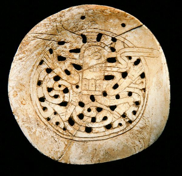 Gorget (قذيفة البحرية) بواسطة المدرسة الأمريكية