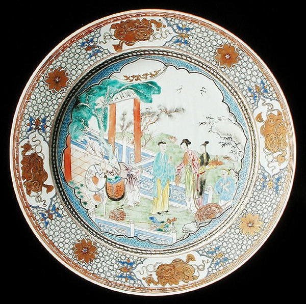شاحن فاميل روز 1730 (بورسلين) بواسطة المدرسة الصينية