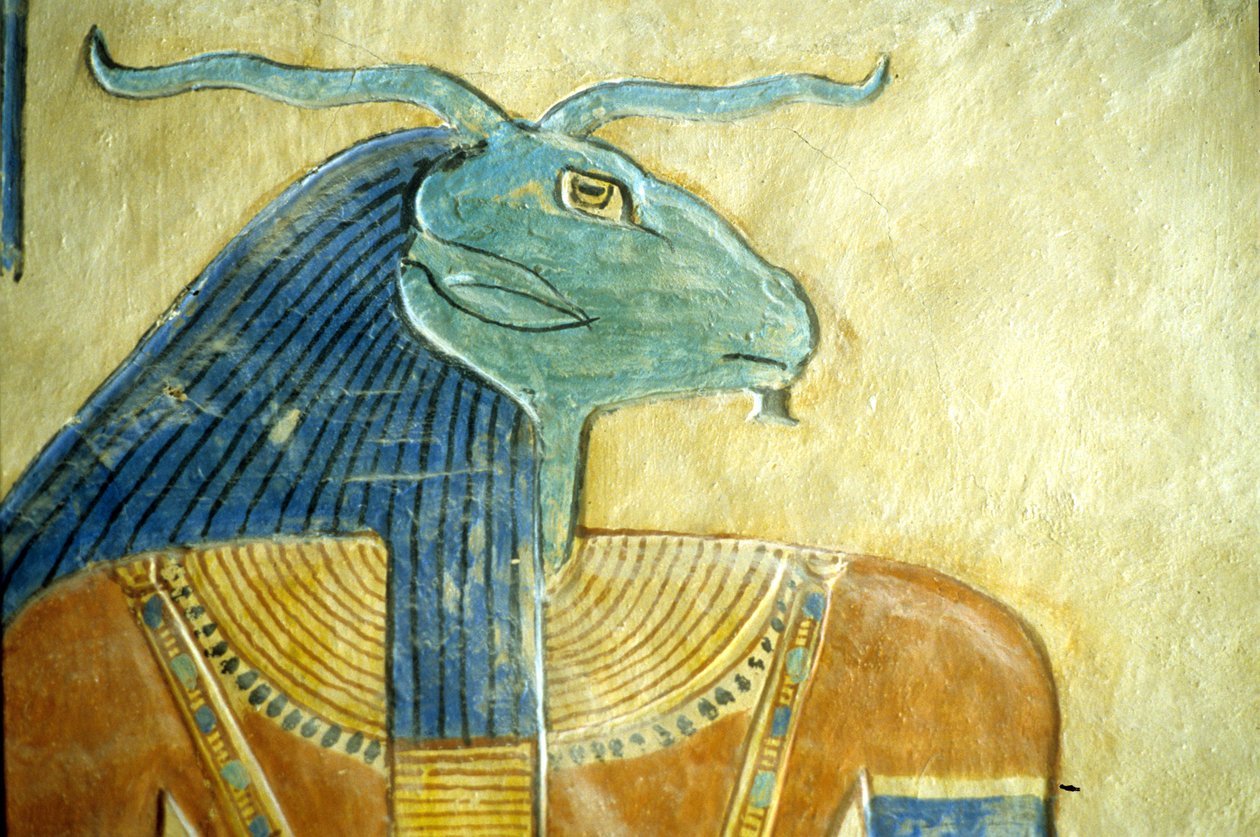  بواسطة المدرسة المصرية