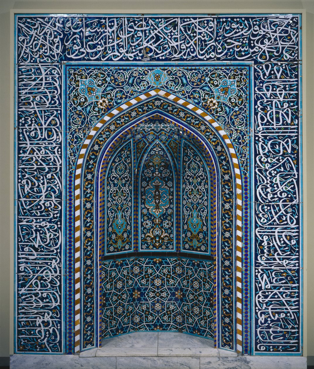  بواسطة المدرسة الإيرانية