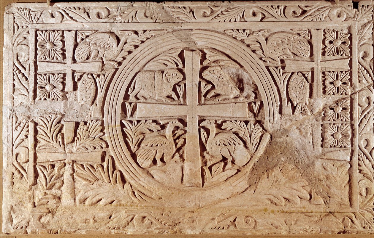 لوحة Chancel ، إغلاق عنصر من جوقة الكنيسة. من لبنان. القرن الخامس - السادس الميلادي. خافت. 0،78 × 1،27 م. باريس ، متحف اللوفر بواسطة جون كونستابل