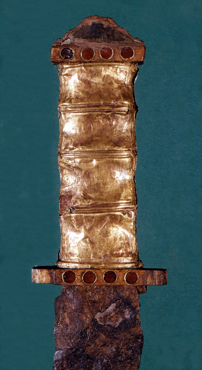 مقبض السيف الميروفنجي. سان جيرمان أونلاي. بواسطة مدرسة Merovingian