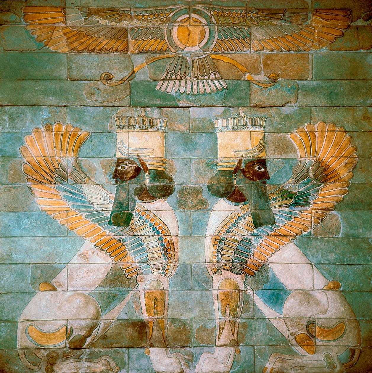 الفن الفارسي rouenid: اثنان من أبو الهول (أو الأسود) تحت Ahura Mazda ، إله الزرادشتية. من سوسة ، إيران (نحت) بواسطة المدرسة الفارسية
