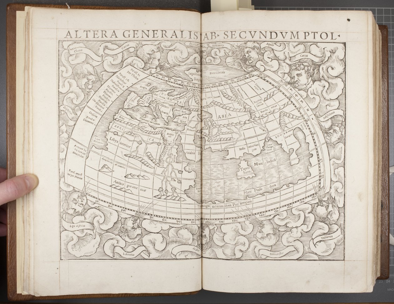 العالم ، من Cosmographia ، 1544 بواسطة سيباستيان مونستر