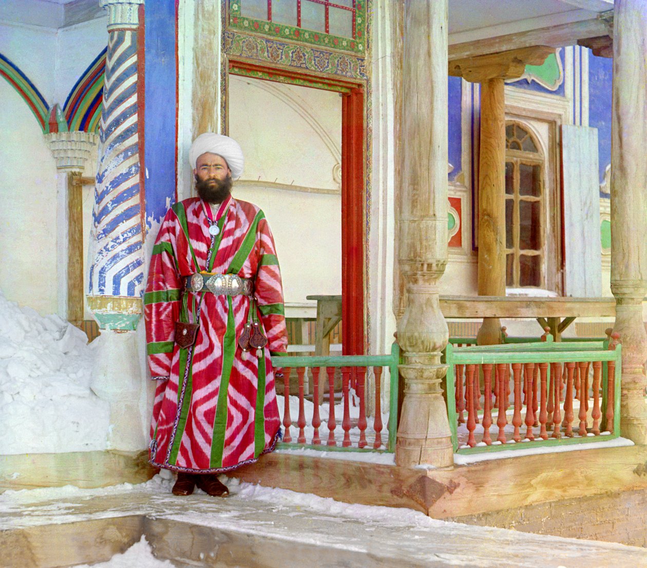 وزير بإمارة بخارى بالزي الرسمي ، ج. 1910 (صورة) بواسطة سيرجي بروكودين غورسكي