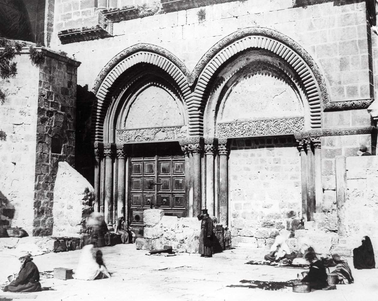 مدخل كنيسة القيامة ، 1865 بواسطة الرقيب جيمس م. ماكدونالد