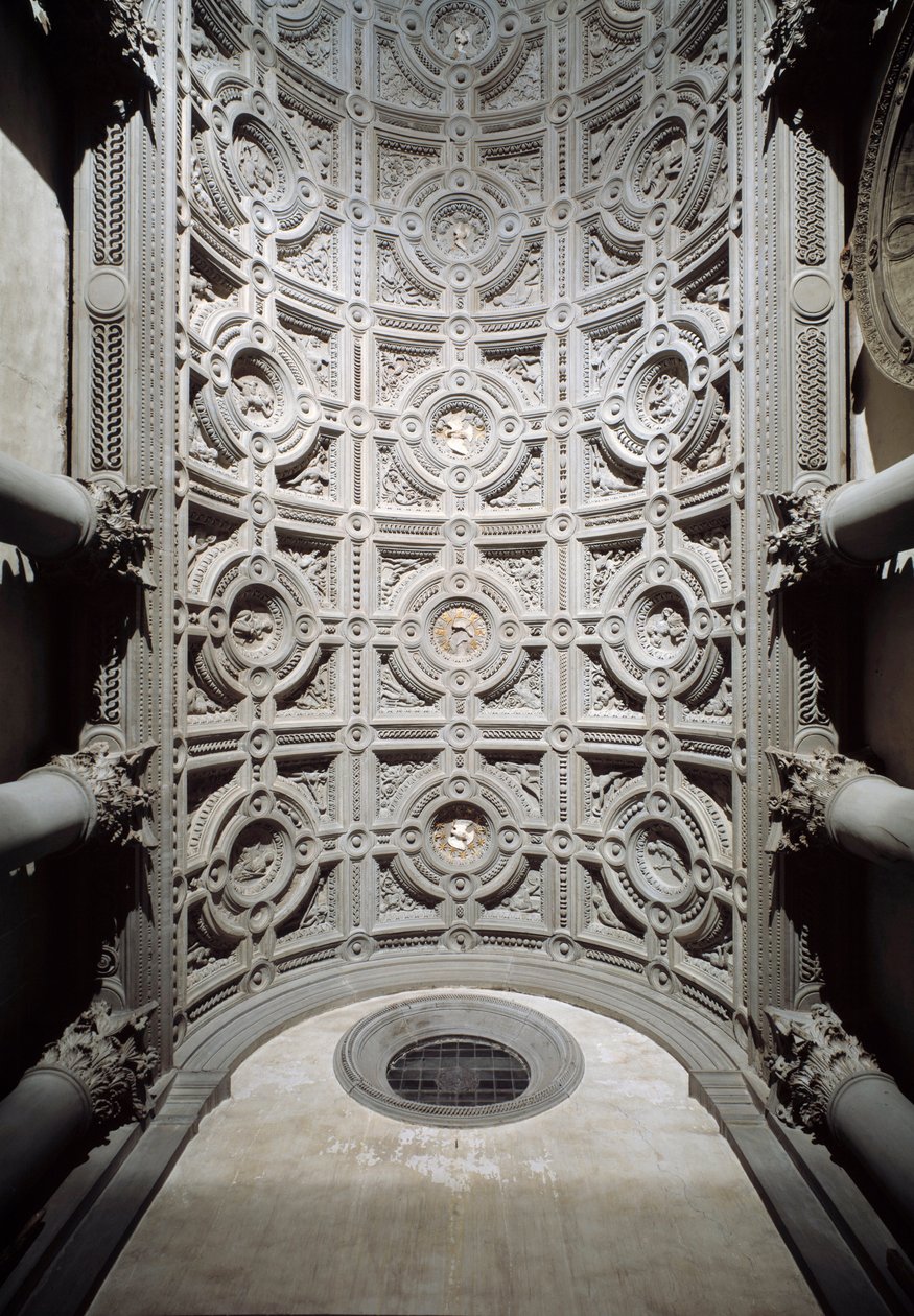 منظر داخلي للسقف المقبب من دهليز الكنيسة أدركه Simone del Pollaiolo dit il Cronaca (1457-1508) (سقف مقبب من الدهليز بواسطة Simone del Pollaiolo) بواسطة سيمون ديل بولايلو