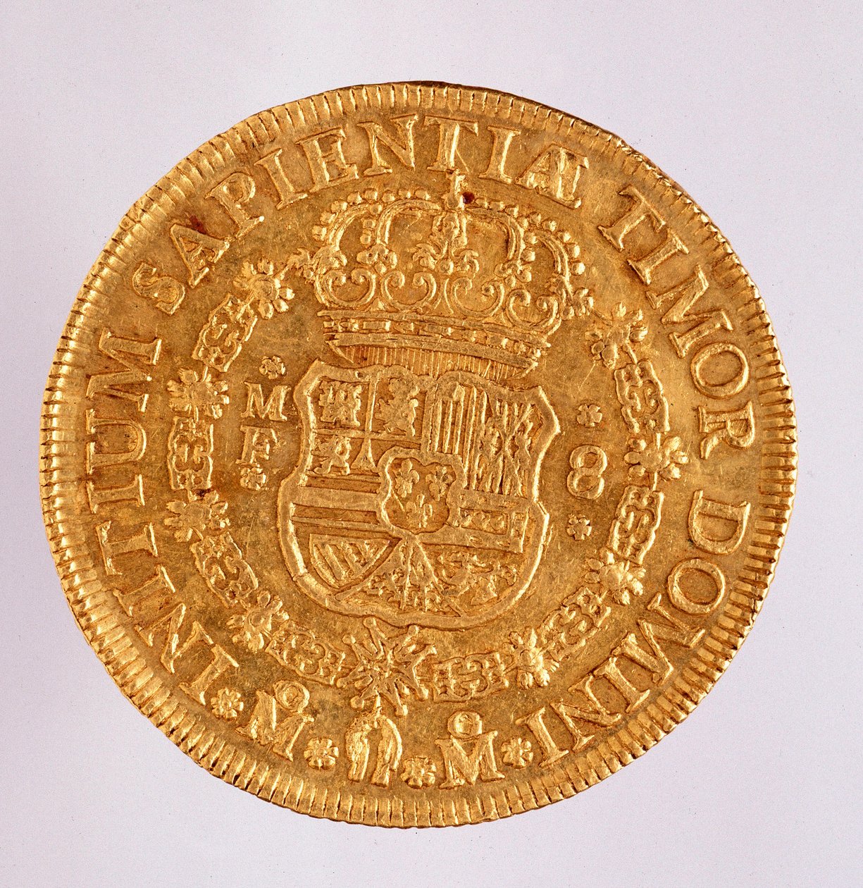 عملة ذهبية (8 ecu) من إسبانيا: عهد فيليب (Filippo أو Philippe) الخامس (1700-1746). 1739 ديم. 3.6 سم نابولي متحف أثري بواسطة المدرسة الاسبانية