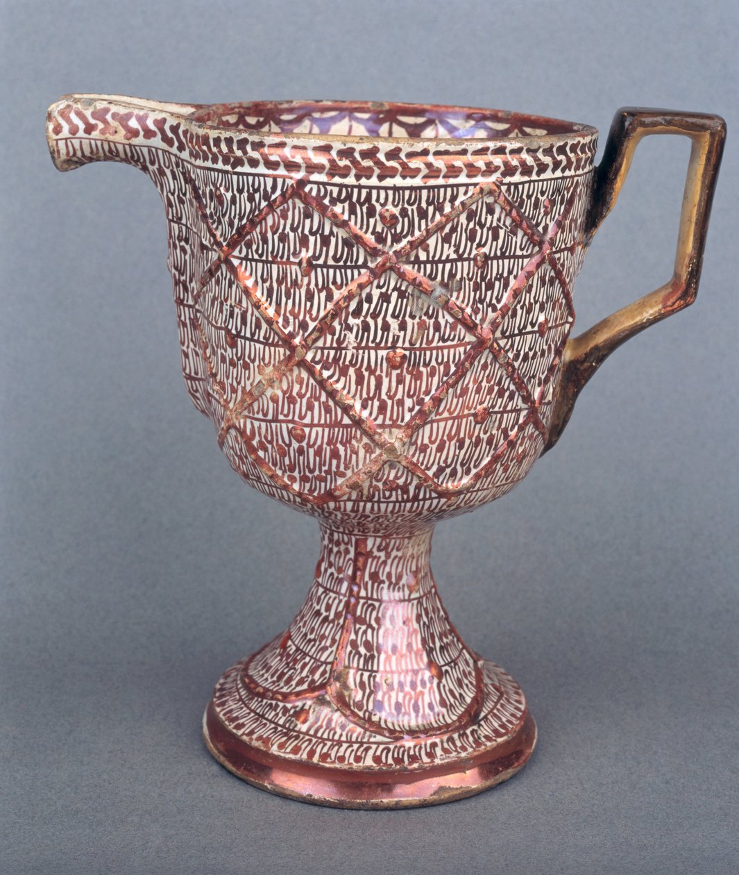 Manises Jug (آنية فخارية) بواسطة المدرسة الاسبانية